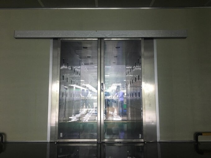 AIRSHOWER AUTO DOOR BUỒNG THỔI KHÍ SẠCH 